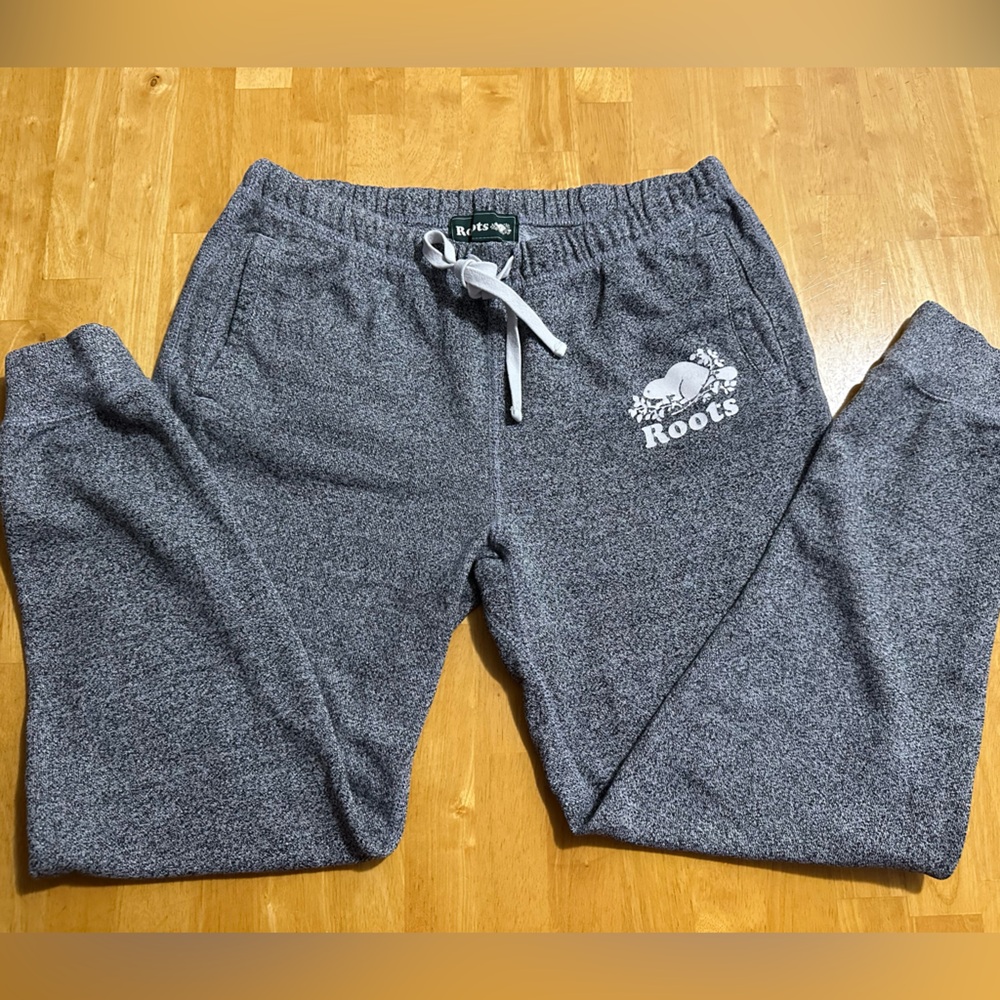 Y2K Roots Charcoal Sweatpants Joggers. ❣️